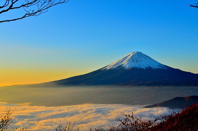 Posvátná hora Japonska. Objem se dá určit pomocí obsahů vrstevnic.
