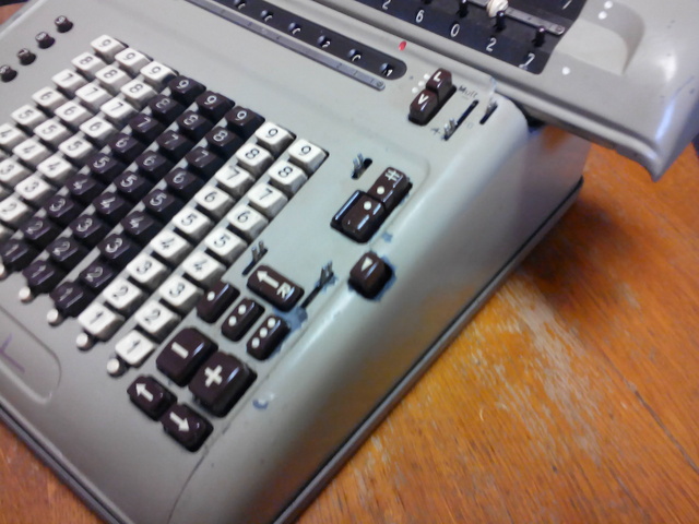 Funkční klávesy kalkulátoru Diehl KR 15